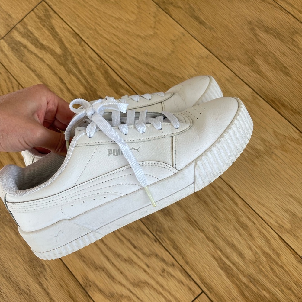 Puma Sneakers